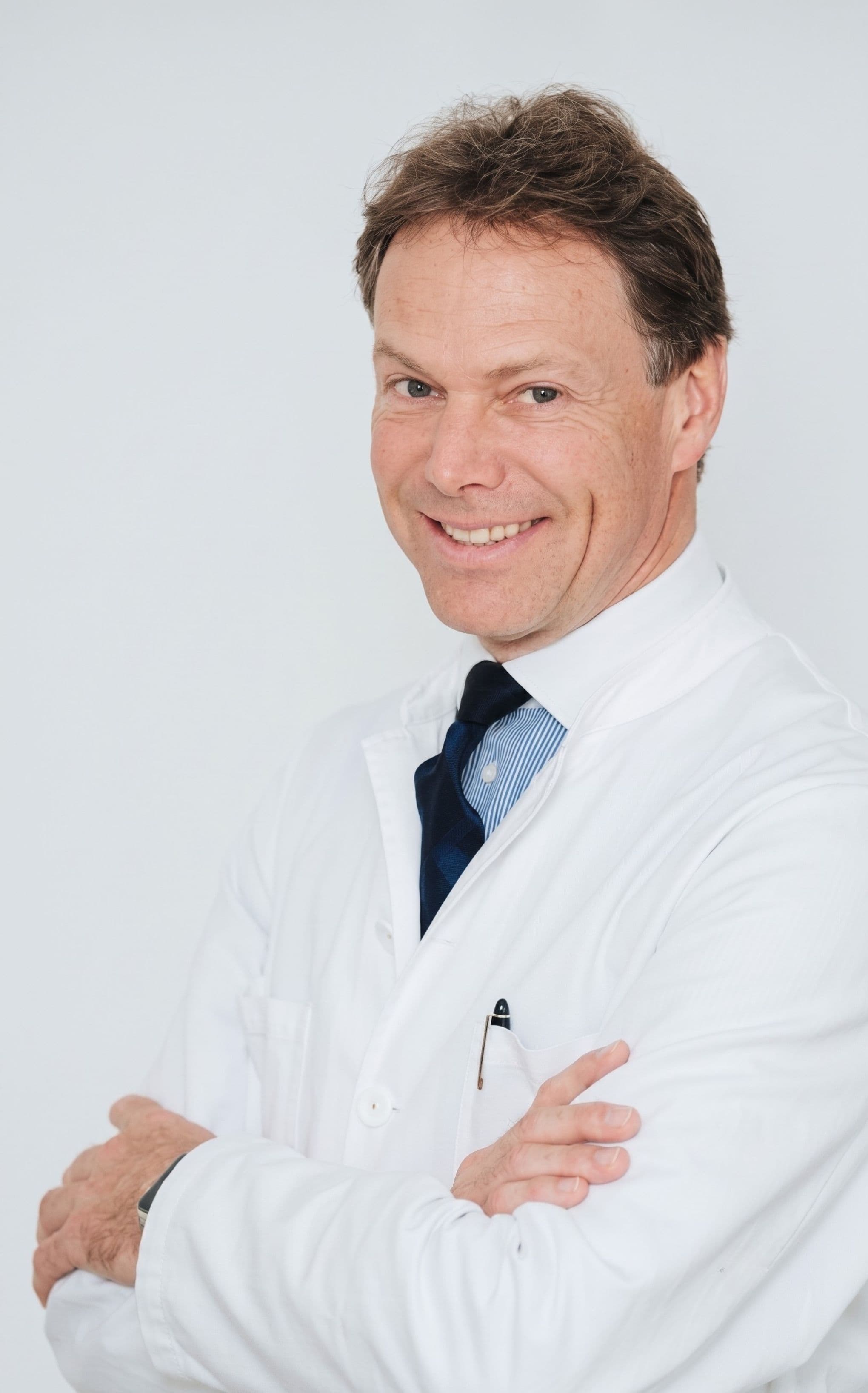 Univ. lect. ass. Prof. Dr. Gobert Freiherr von Skrbensky – Specialist for trauma surgery, orthopaedics & sports orthopaedics